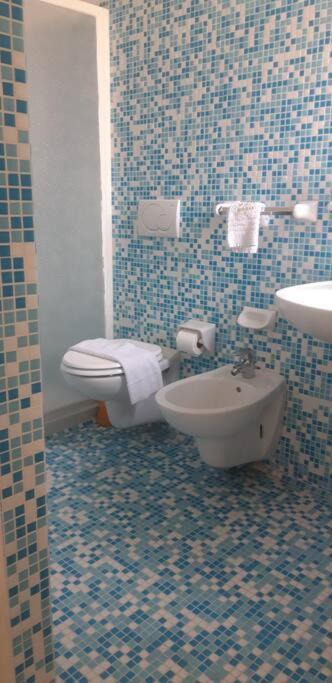 Vegan B&B Meuble Adriana Sirmione Exterior photo